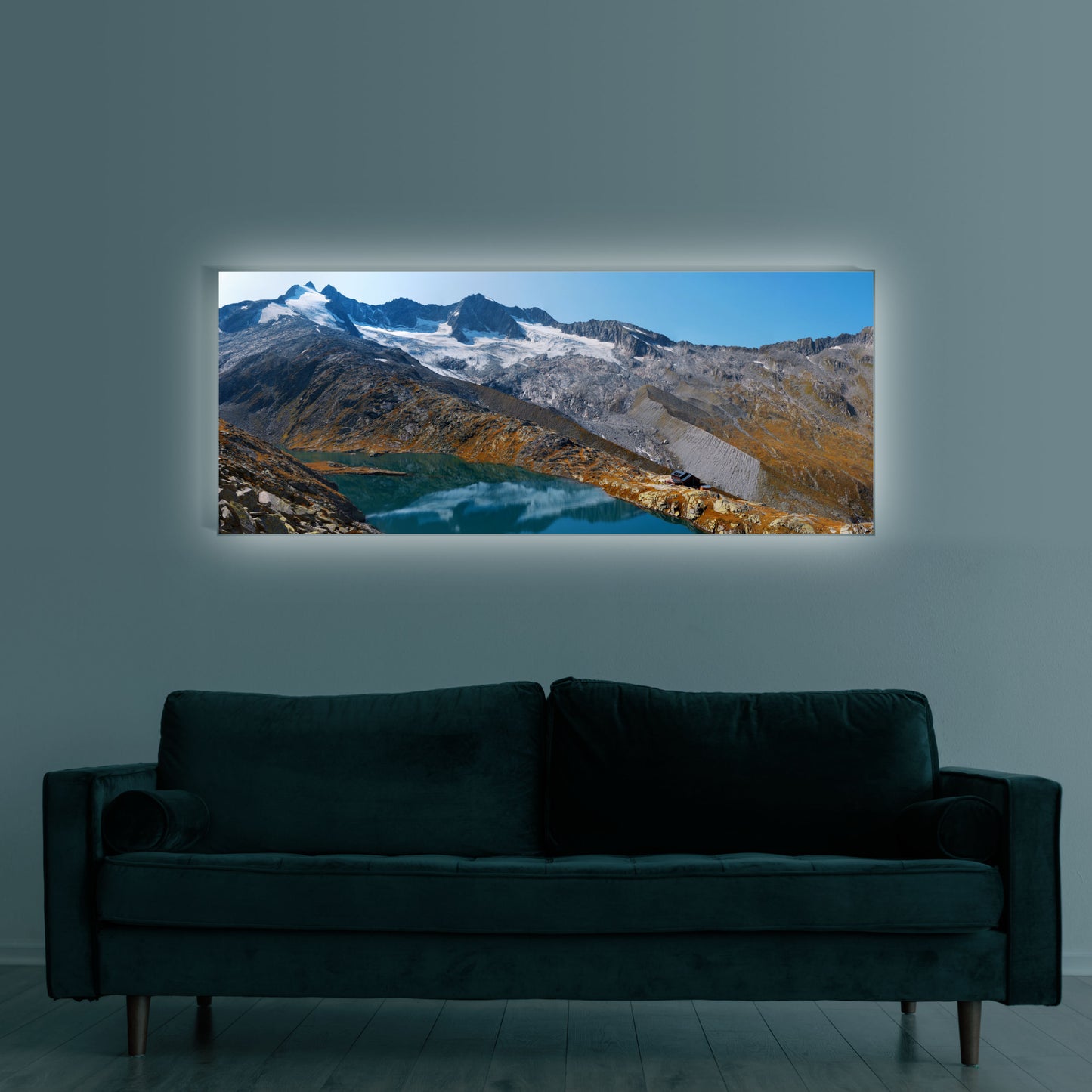 Berghütte vor Gletscher in den Alpen Wandbild