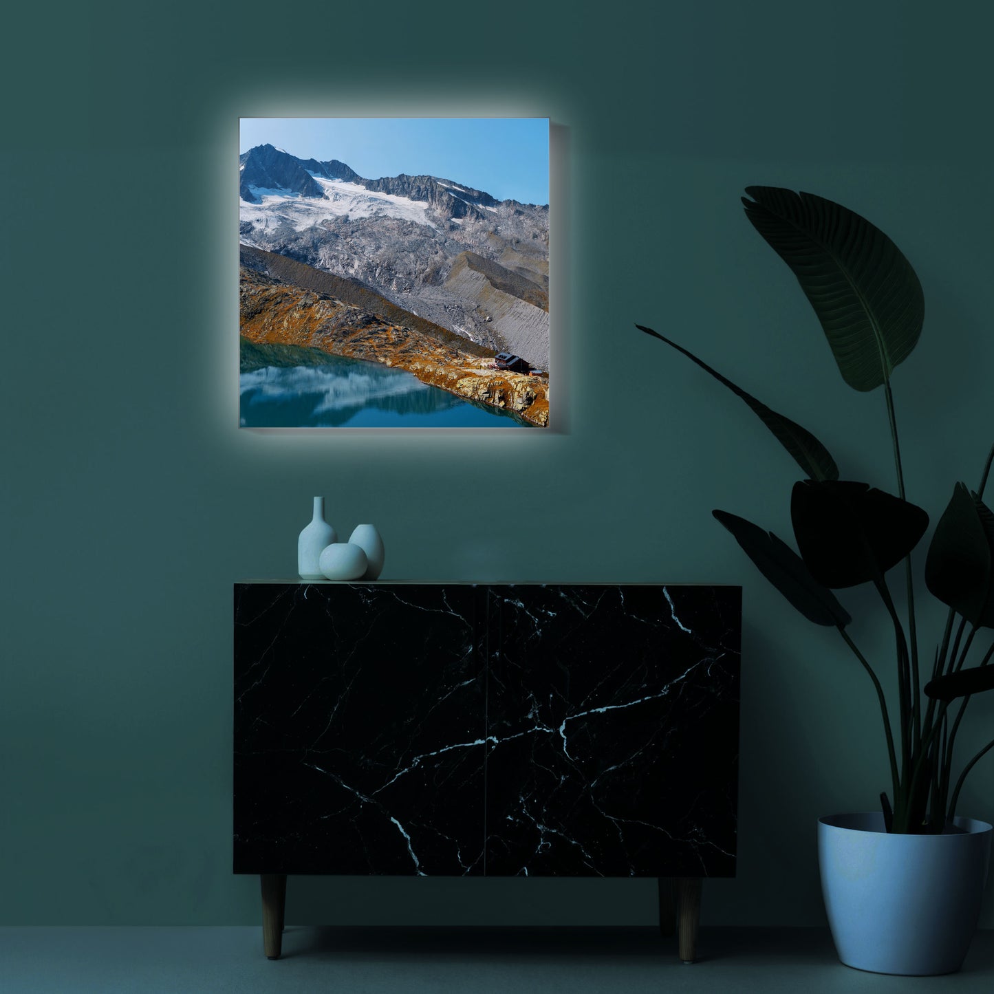 Berghütte vor Gletscher in den Alpen Wandbild